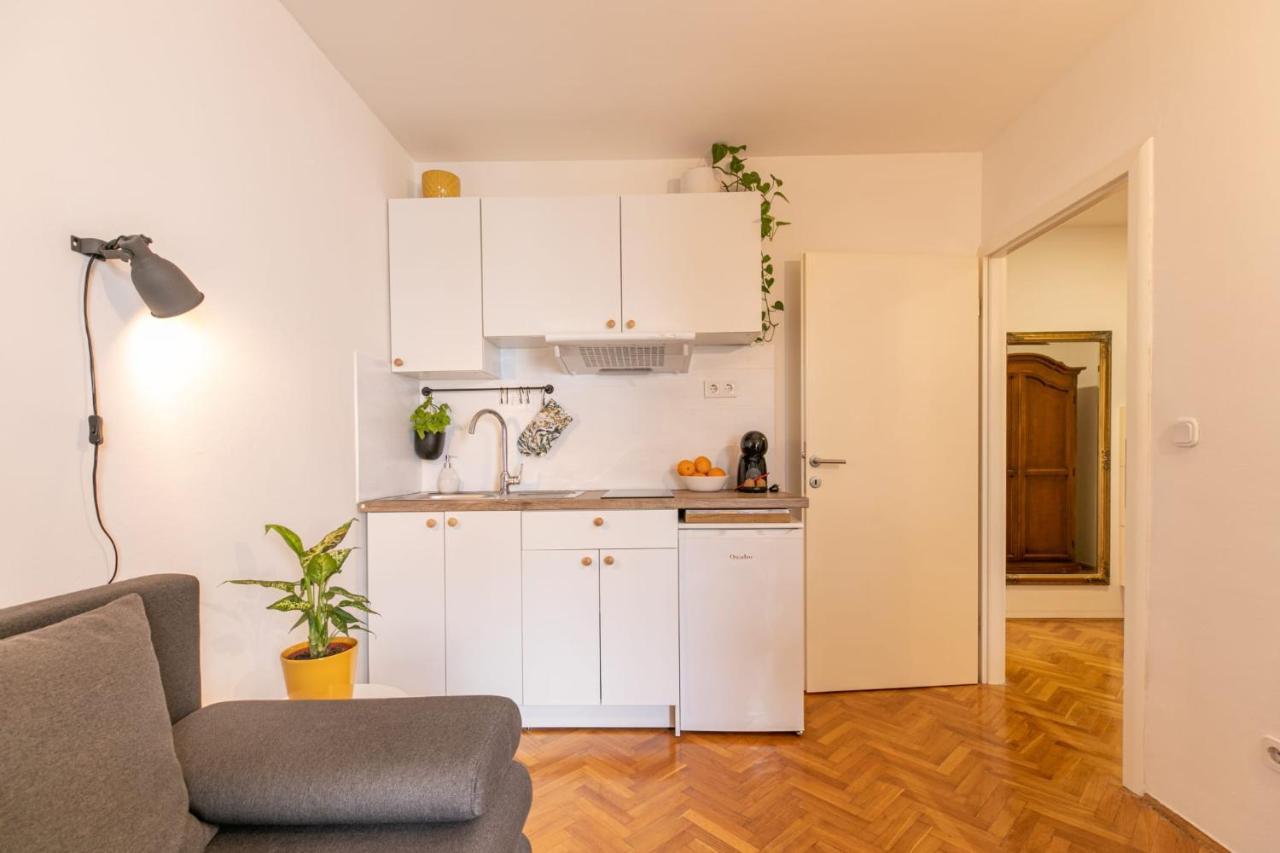 Pula City Accomodation エクステリア 写真